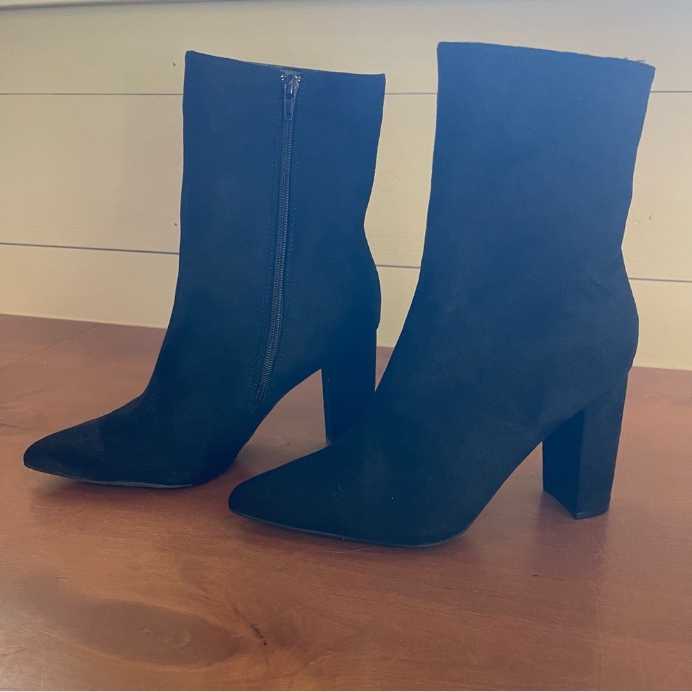 Elegant Black Women's Chunky Heel Pointed Toe Ankle Boots